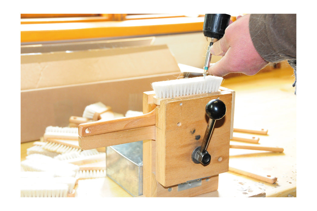 Redecker Oiled Beechwood Natural Goat Hair Bristle Clothing and Computer Brush