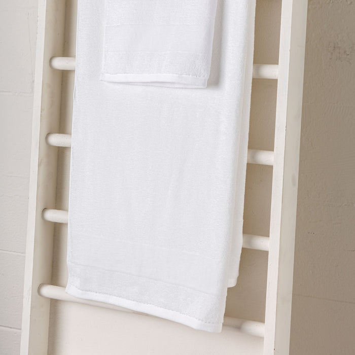 White Fresh Bath Towel