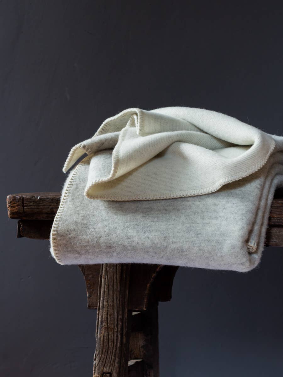 Hand-loomed Grey Wool Bed Blanket (Made in Ukraine)