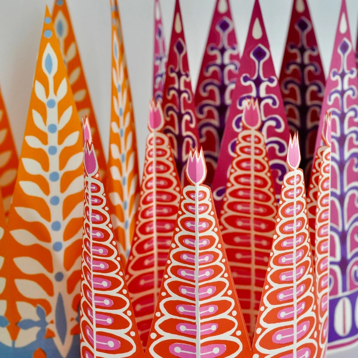 6 Paper Crowns
