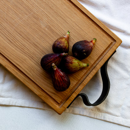 Oak Wood Handcrafted Cutting Board With Juice Grooves & Leather Handle (Large)