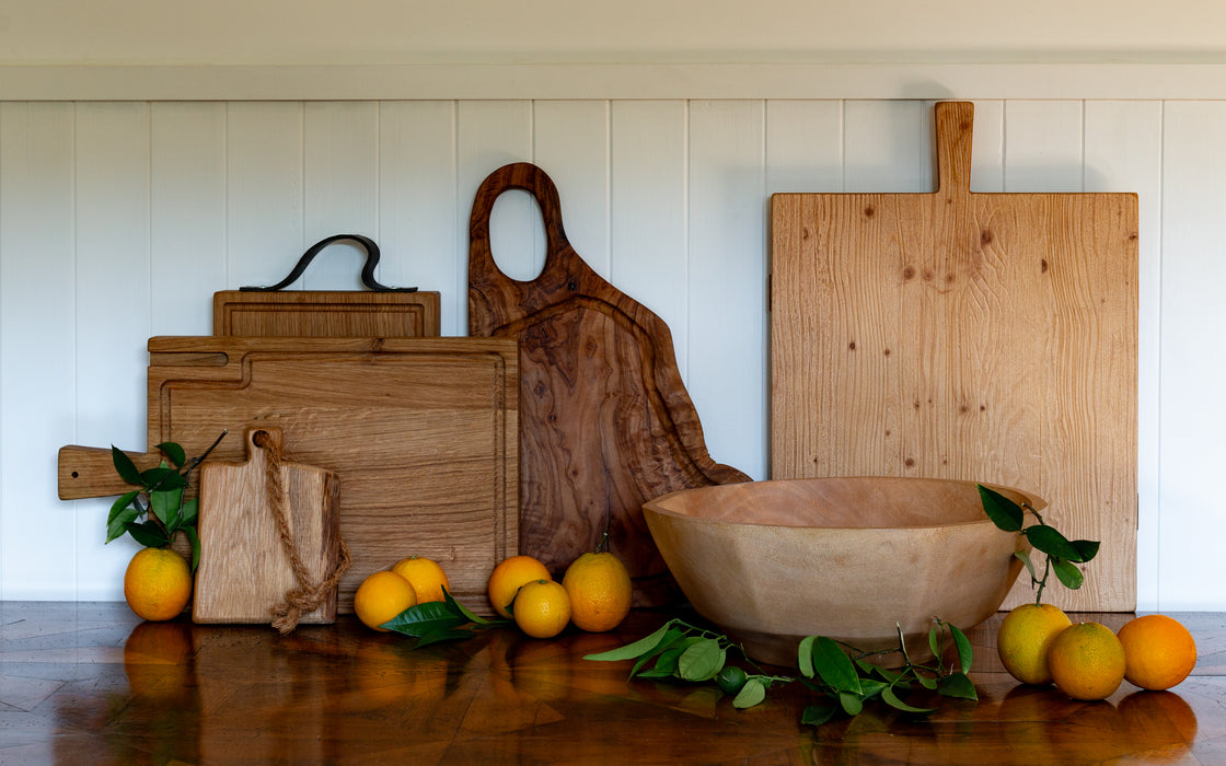 Handcrafted Oak Wood German Carving Board With Juice Grooves & Handle