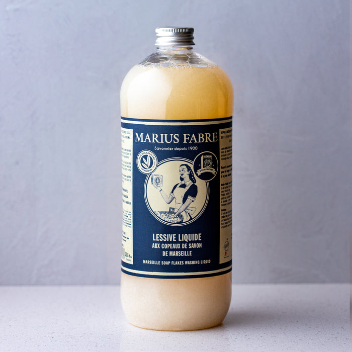 White Marius Fabre Marseille Liquid Flakes Laundry Soap 33.8oz