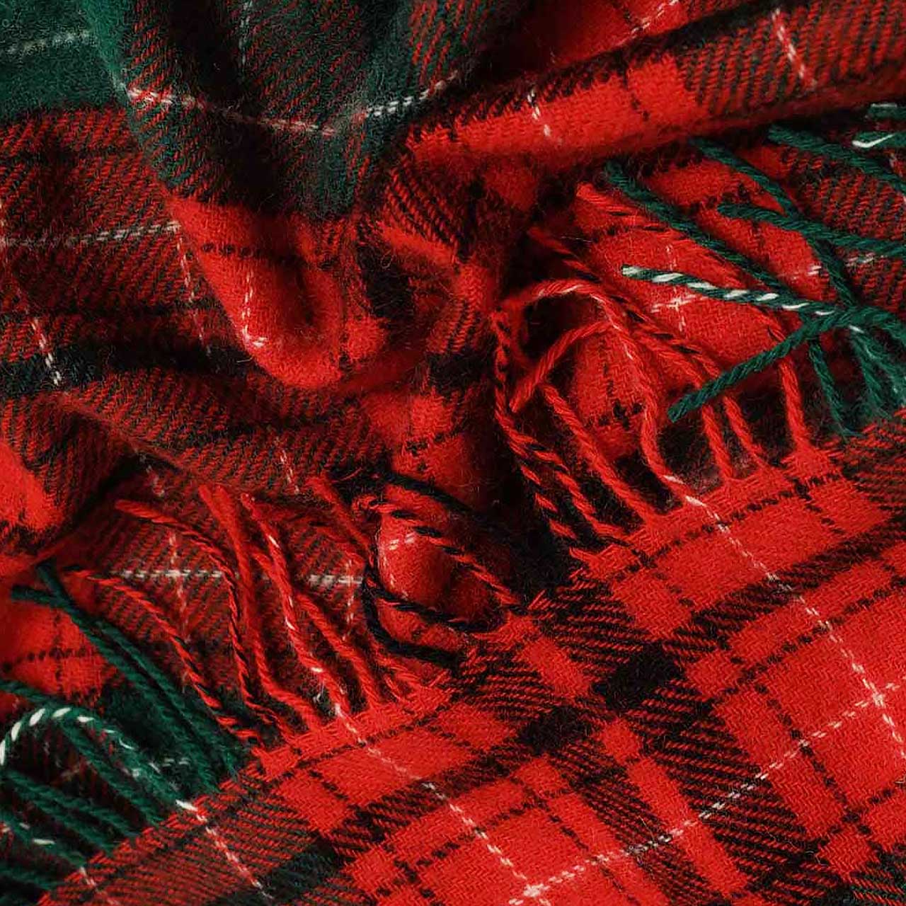 Hand-loomed Tartan Noel Wool Throw Blanket (Made in Ukraine)