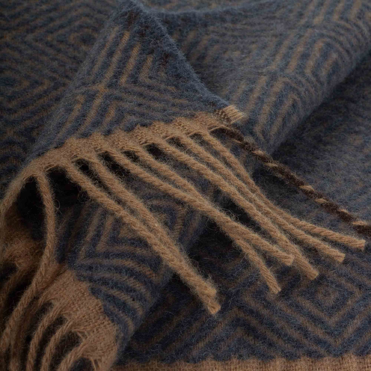 Hand-loomed Blue/Brown Venezia Wool Throw Blanket (Made in Ukraine)