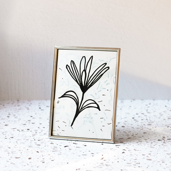 Silver Plated Ribbed Tomar Metal Picture Frame (5x7”)