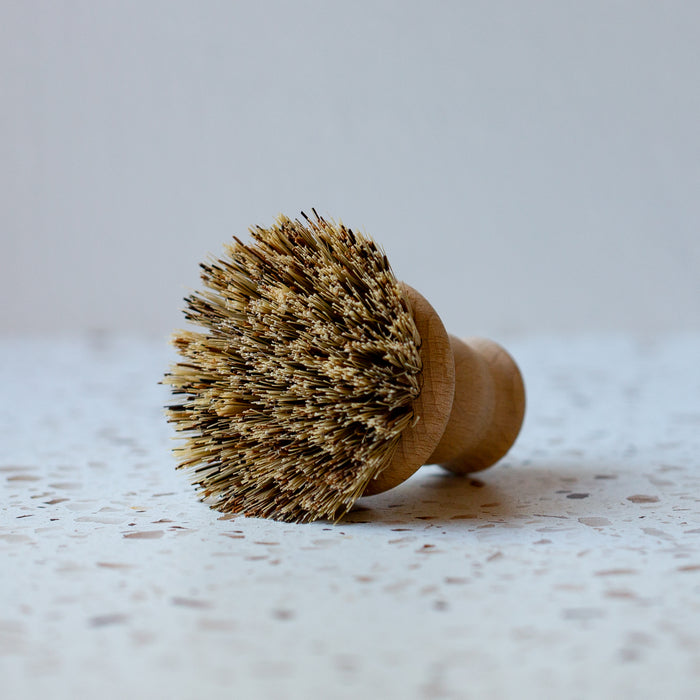Redecker Beechwood and Natural Fiber Bristle Dark Pot Brush