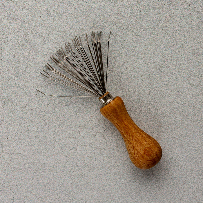 Redecker Beechwood Comb And Brush Cleaner