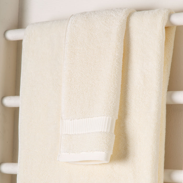 Ivory Hilda Hand Towel