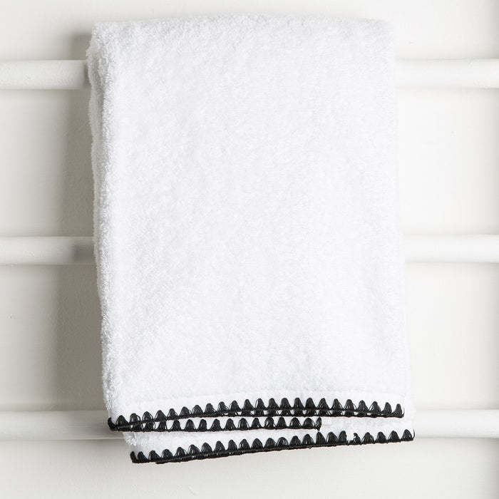 White Issey Medium Bath Towel — Maison Midi