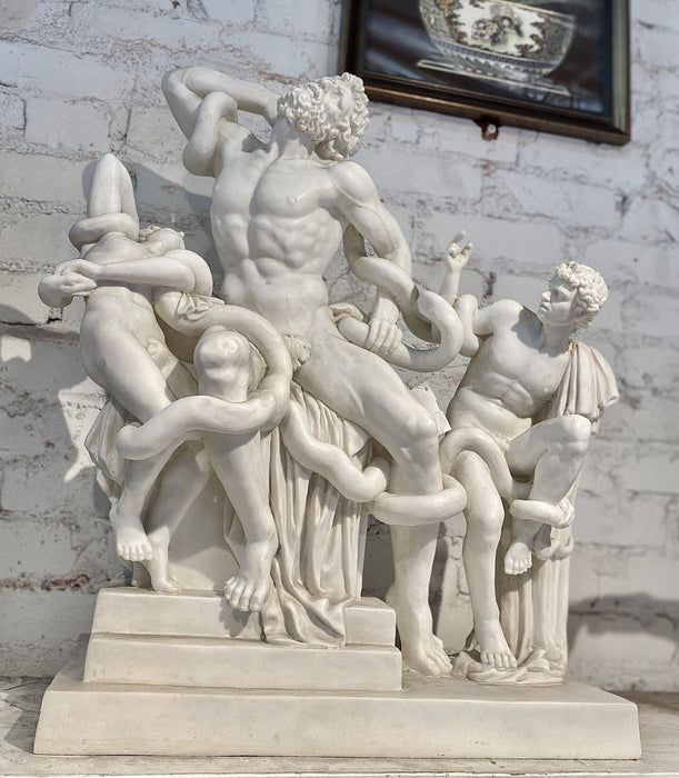 White Marble 'Laocoön and his Sons' Statue